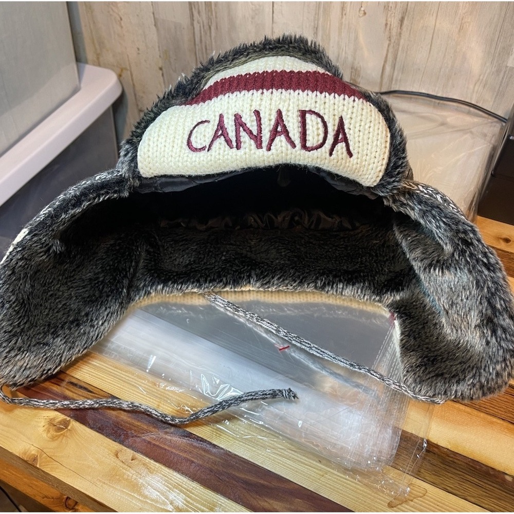 Canada Knit Hat With Ear Flaps, Gray/Burgundy, Unisex, Med Quilted Lining
